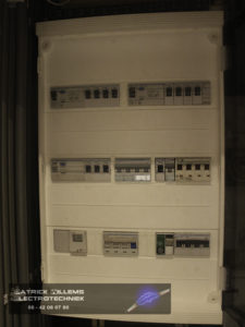 U kunt Willems Elektrotechniek benaderen voor sterk- en zwakstroominstallaties
